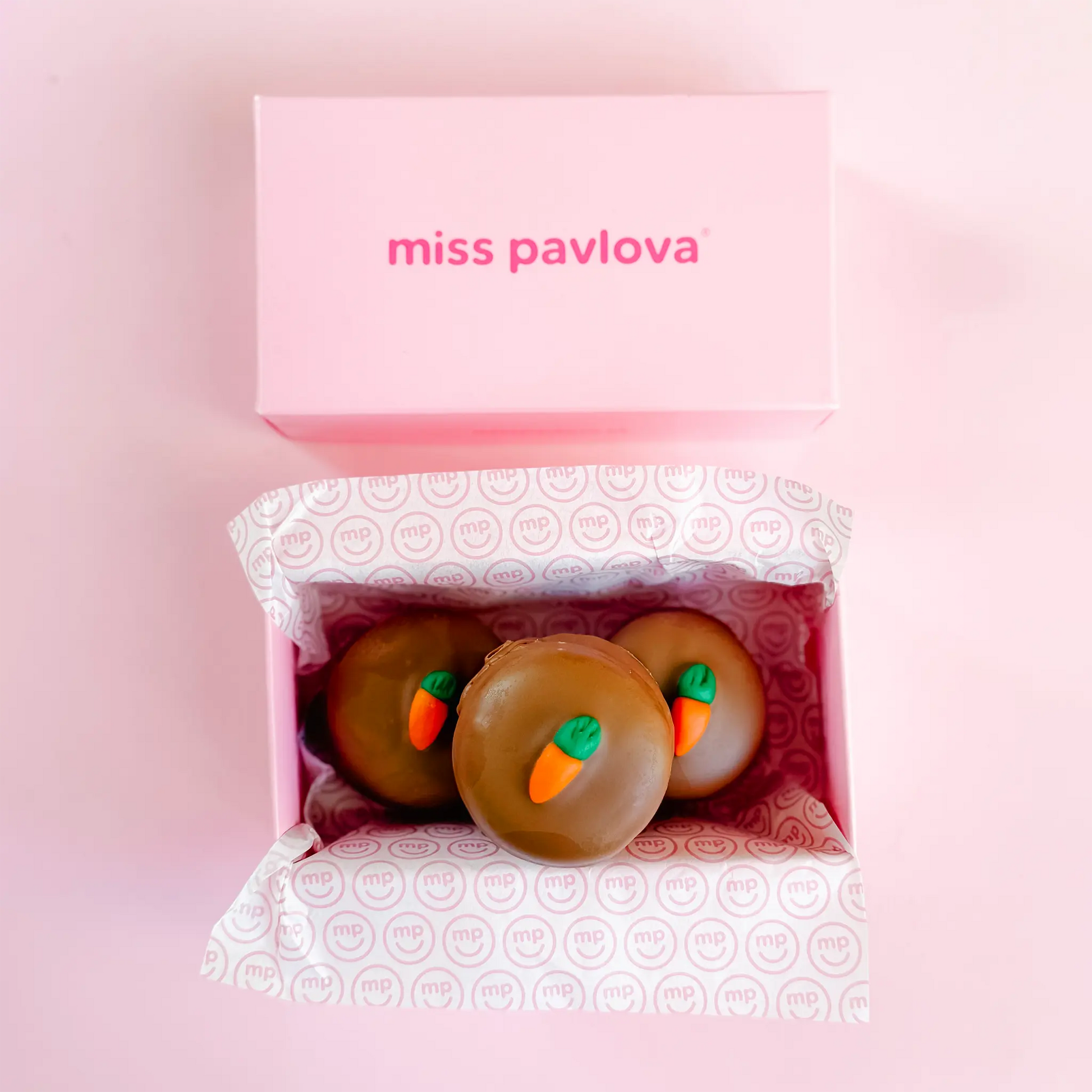 Caixa 3 Macbons Páscoa